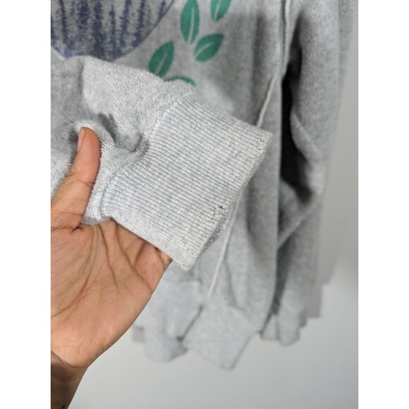 Aerie Womens Grey‎ The Chill Cozy Graphic Crew Neck Sweatshirt Sz M Streetwear - Picture 6 of 10